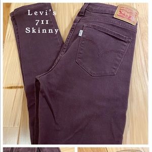 Levi’s 711 Skinny Jeans